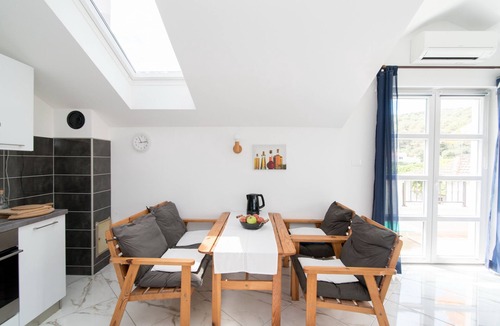 Postira Apartment | Mare Apt. 3 "Two balconies + loggia with garden view"