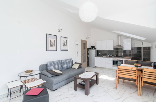 Postira Apartment | Mare Apt. 3 "Two balconies + loggia with garden view"