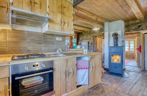 Begovo Razdolje House | Margherita by Interhome