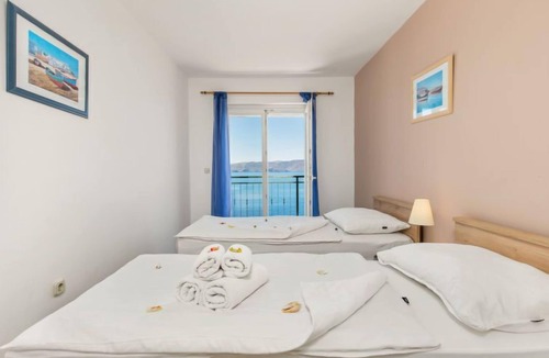 Vratarusa Apartment | Marina (SNJ103) by Interhome