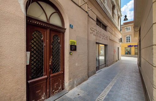 Rijeka Apartment | Marvie Apartments