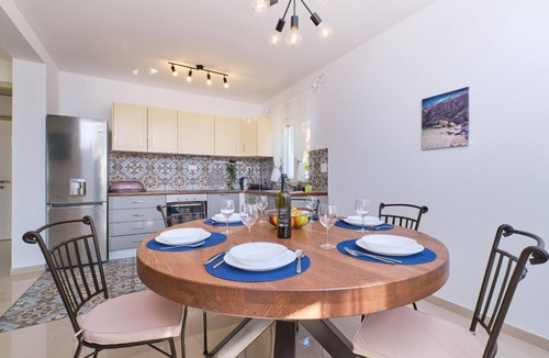 Miholascica House | Mea Cres Sea Villa