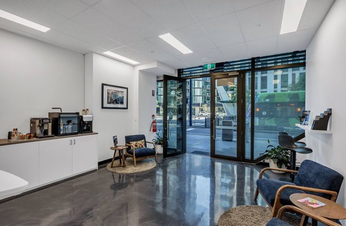 Docklands Apartment | Melbourne Lifestyle Apartments - Best Views on Collins