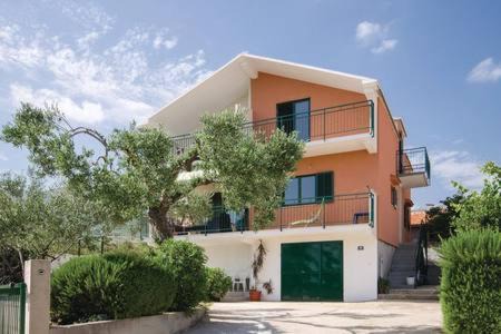 Rudine House | Mirta