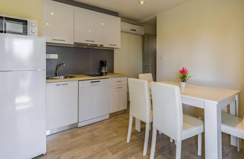 Banjole House | Mobile home Premium by Interhome
