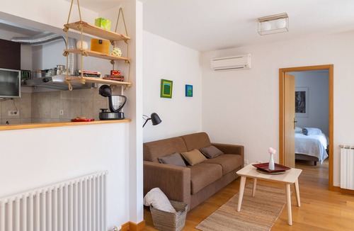 Bacvice Apartment | Modern apt with terrace 4 min walk to the beach