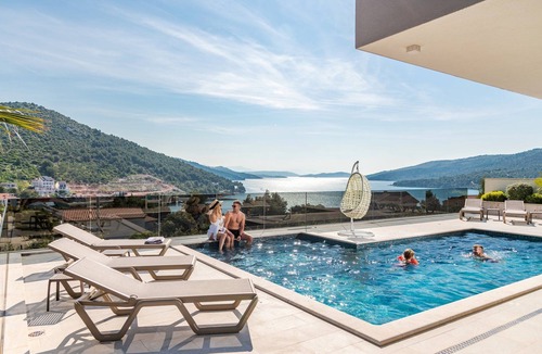Marina Villa | Modern Trogir Villa | Villa Preko Gold | 4 Bedrooms | Sauna