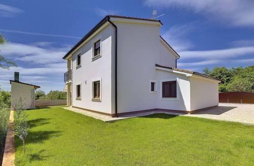 Mali Vareski Villa | Modern Villa in Marcana with Pool and Terrace