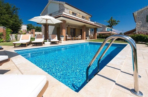 Kras Villa | Modern Villa Tia* with a rustic touch and a pool on Krk