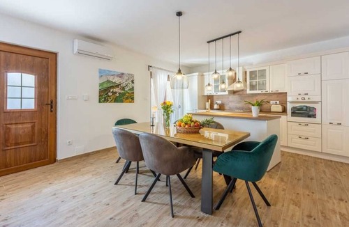 Grizane Villa | Mountain Sea Villa by Aneo Travel