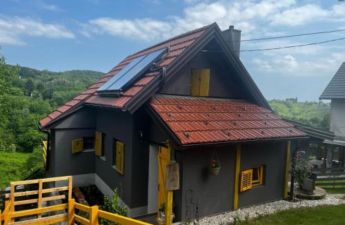 Breznik Plesivicki House | Natrural Budinjak, Zumberak