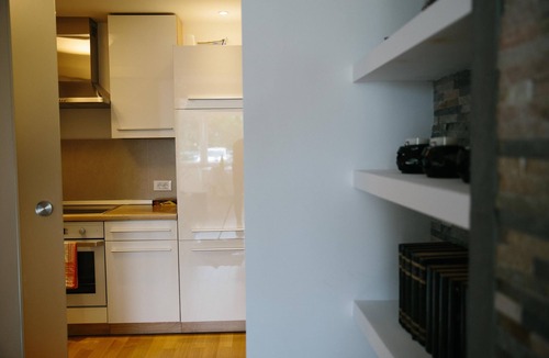 Kostrena Apartment | Near Rijeka & Opatija, Privacy, Discretion, 5 walking min/beach, 9 km/Airpor