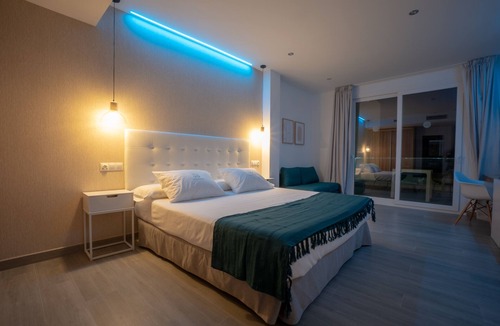 Nerja City Centre Hostel | Nerja VG Hostal Boutique