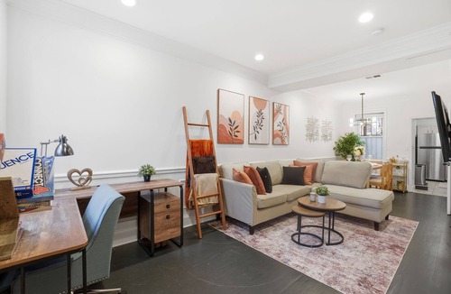Shaw House | NEW! Charming 3BR/BA home, Private Prkng or Patio, Near Convention Center, Metro