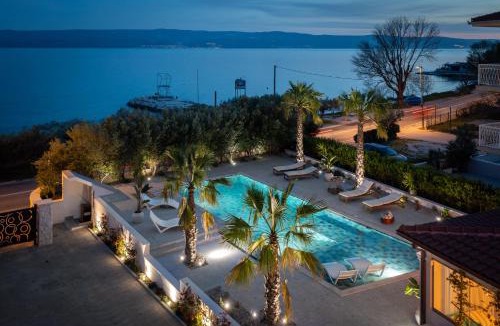 Dugi Rat Villa | New Luxury Beach Villa