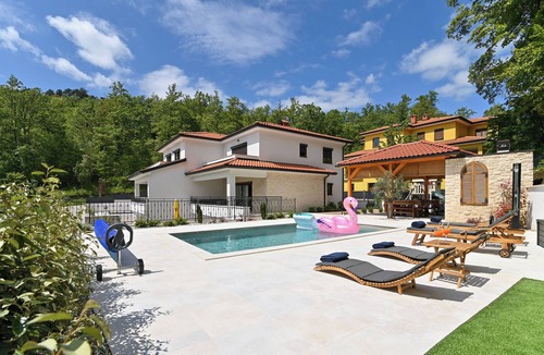 Veprinac Villa | New luxury home with private heated pool, billiards, and lots of entertainment