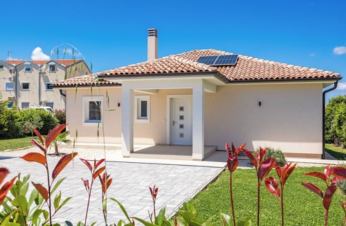Medulin Villa | New villa Maris with private pool just 500m from beach
