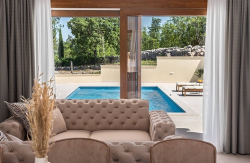 Central Dalmatia Villa | NEW! Villa Pietra with heated pool, 3 bedrooms, unspoiled surroundings
