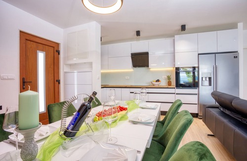 Borak Villa | New Villa Vista for 6 persons with an amazing view