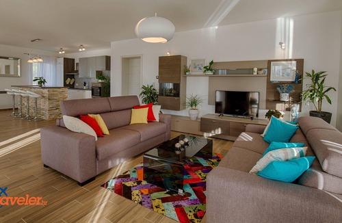 Marsici Villa | New villa with pool, garden full of Mediterranean plants, sea view, wine cellar