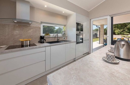 Belavici Villa | Newly built single storey home in the quiet village Belavići
