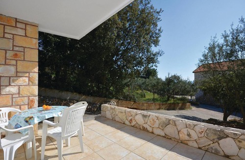 Ivan Dolac Apartment | Nice apartment in Ivan Dolac with WiFi