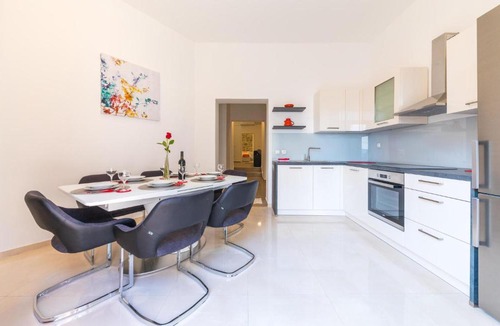 Kastel Sucurac Apartment | Nice Apartment In Kastel Sucurac With Wifi