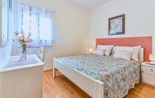 Kustici Apartment | Nice Apartment In Kustici With Wifi