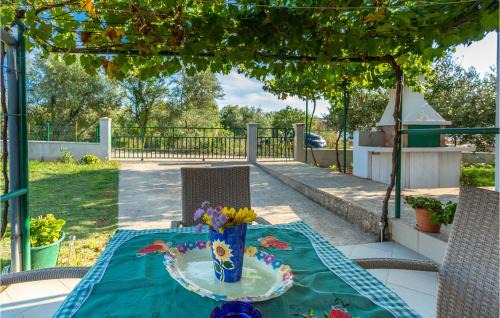 Milohnici Apartment | Nice Apartment In Linardici With Wifi