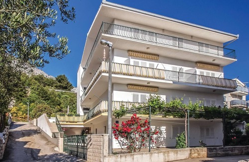 Omis Apartment | Nice apartment in Omis with WiFi