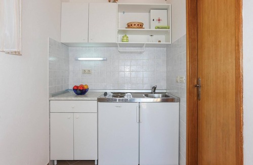 Omis Apartment | Nice apartment in Omis with WiFi
