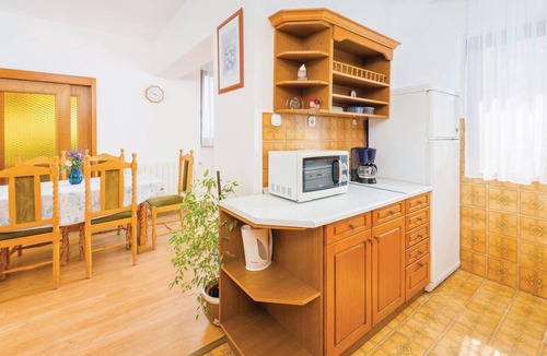 Pobri Apartment | Nice apartment in Pobri with house sea view