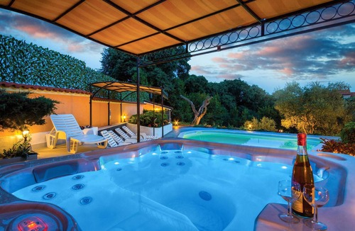 Muntic Apartment | Nice apartment in Pula with sauna