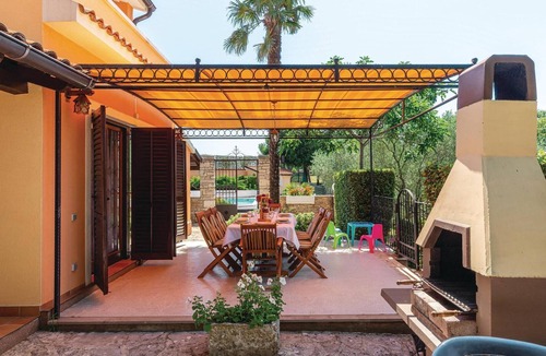 Muntic Apartment | Nice apartment in Pula with sauna