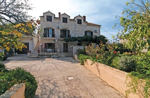 Supetar Apartment | Nice apartment in Supetar with WiFi