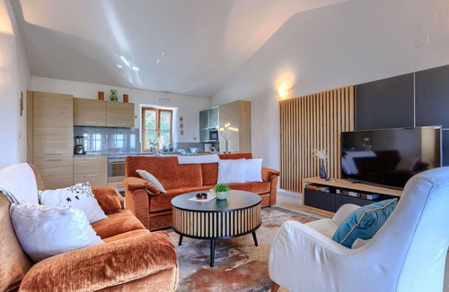 Bibali House | Nice apartment in villa for 4 people with A/C, WIFI, pool, TV and terrace