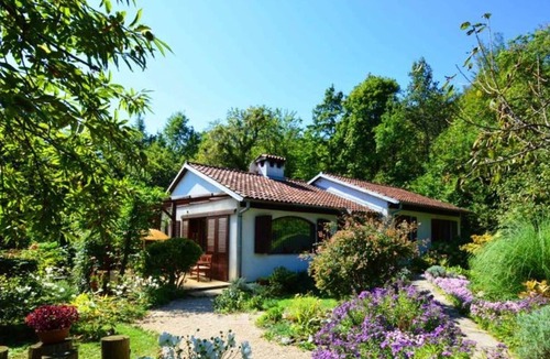 Opatija House | Nice holiday home with beautiful garden, BBQ, covered terrace, 4km from the sea