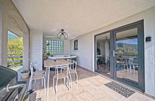 Jastrebarsko House | Nice home in Ivancici with house a mountain view