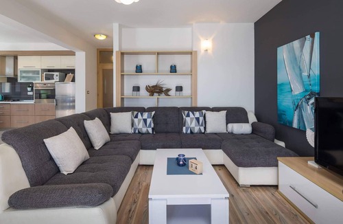 Kastel Sucurac House | Nice home in Kastel Sucurac with sauna
