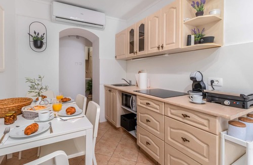 Kraljevica House | Nice home in Kraljevica with house sea view