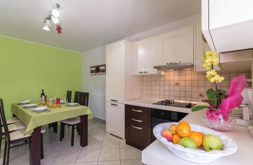 Orbanici House | Nice home in Orbanici