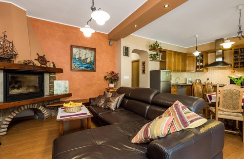 Veli Brgud House | Nice home in Veli Brgud