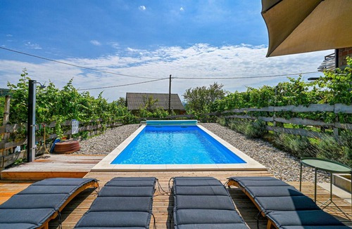 Pregrada House | Nice home in Vrhi Vinagorski