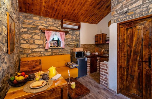 Benkovac House | Nice home in Zelengrad