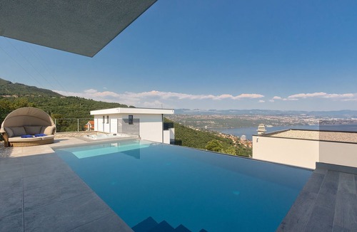Veprinac Villa | Noble Opatija Riviera Villa Nika
