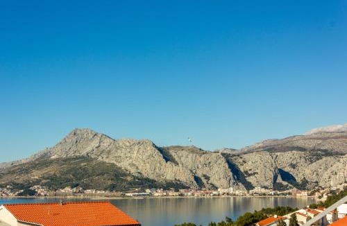 Tice Apartment | OMIŠ Dream house Blue sky