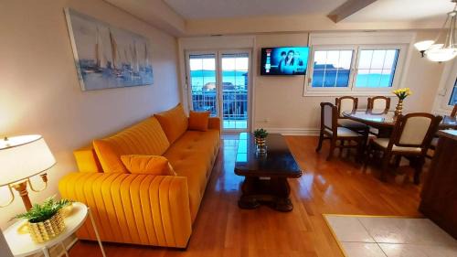 Tice Apartment | OMIŠ Dream house
