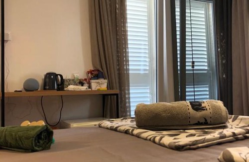 Omis House | Omis - private Ensuite room with balcony - hotel style