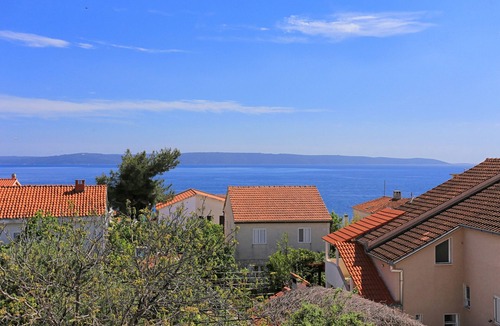 Okrug Gornji Apartment | One bedroom apartment with terrace and sea view Bušinci, Čiovo (A-18800-a)