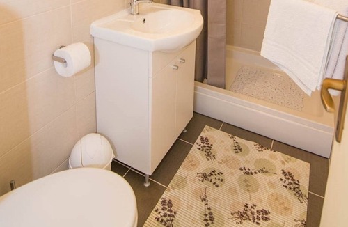 Veli Losinj Apartment | One bedroom apartment with balcony Veli Lošinj, Lošinj (A-21190-a)